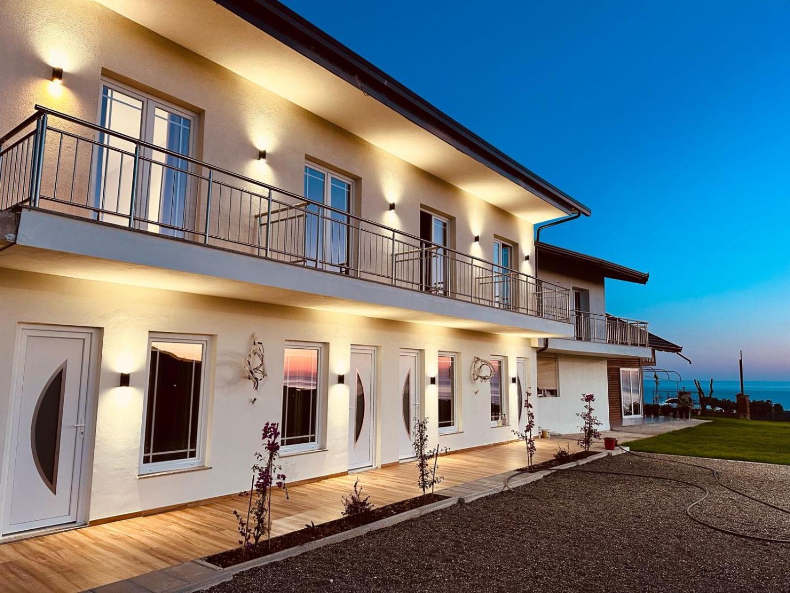 Sol Apartments Gjiri Lalzit دراس المظهر الخارجي الصورة