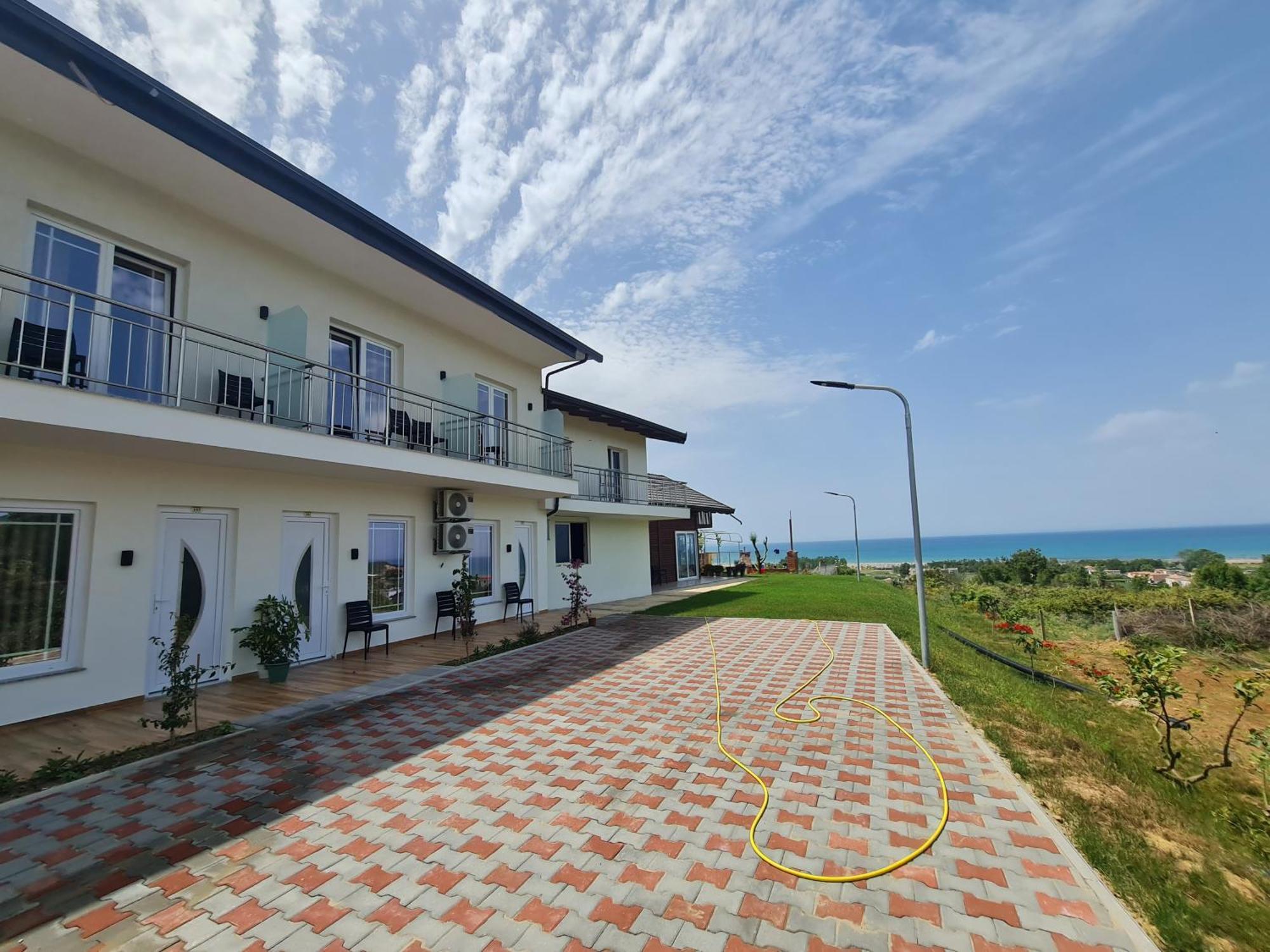 Sol Apartments Gjiri Lalzit دراس المظهر الخارجي الصورة